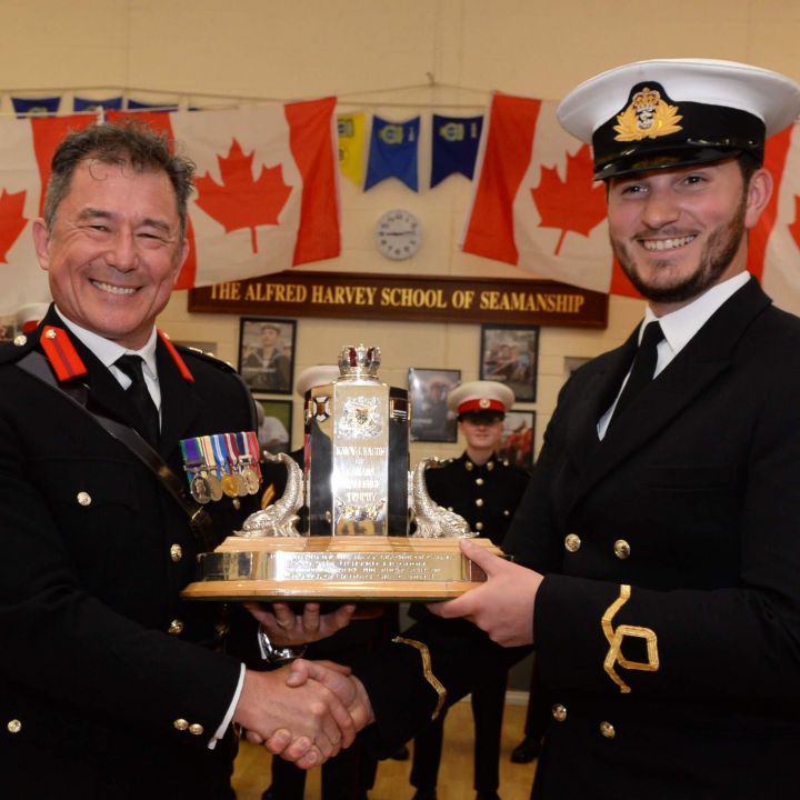 Presentation Canada Trophy - BEST Unit in the UK
