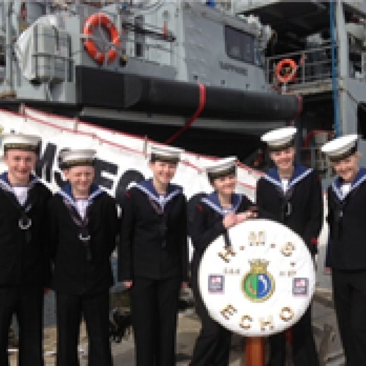 Cadets visit HMS Echo