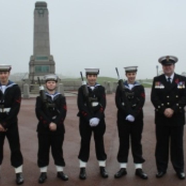 WHITLEY BAY SEA CADETS PROVIDE THE CENOTAPH...